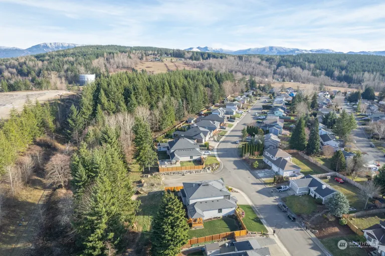 32406 Mckay Lane, Black Diamond, WA 98010 Property for sale