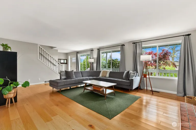 New York City Real Estate | View 2804 Cedar Ave S | Listing | View 5