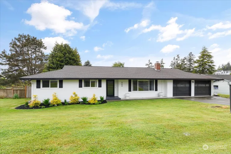 569 Thornberry, Oak Harbor, WA 98277 Property for sale