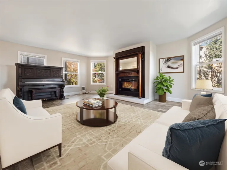 New York City Real Estate | View 2307 Denny Way | 4 Beds, 3 Baths | View 1