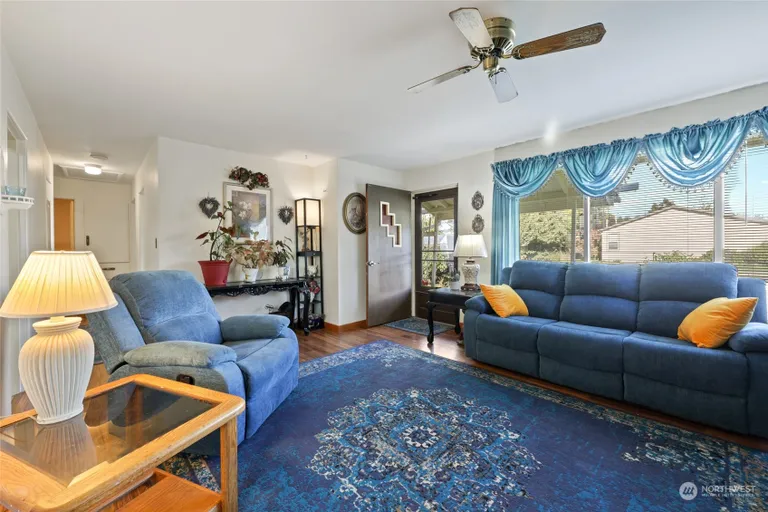 2103 Washington, Shelton, WA 98584 Property for sale