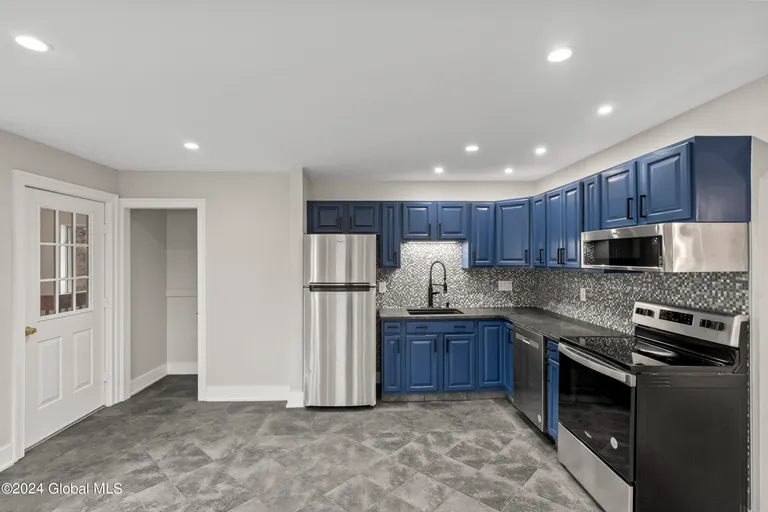 15 Flower Road 2, Brunswick, NY 12180 Property for rent