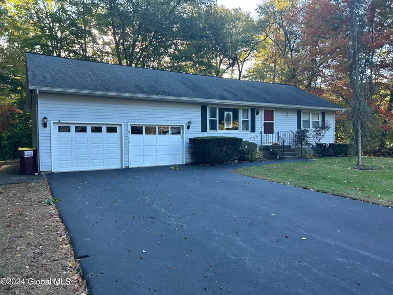 10 Northwood Drive, Ballston Spa, NY 12020 Property for rent