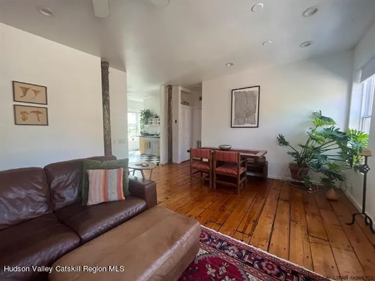 New York City Real Estate | View 4 W Union Street, 2 | Listing | View 3