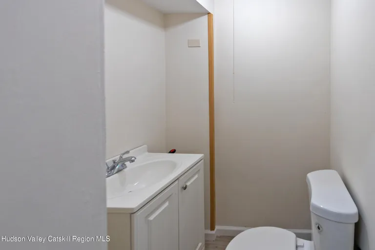 Hudson Valley Real Estate | View 84 Partition Street | Listing | View 4