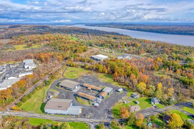 Hudson Valley Real Estate | View 168 Malden Turnpike, Bldg 4 | Listing | View 18