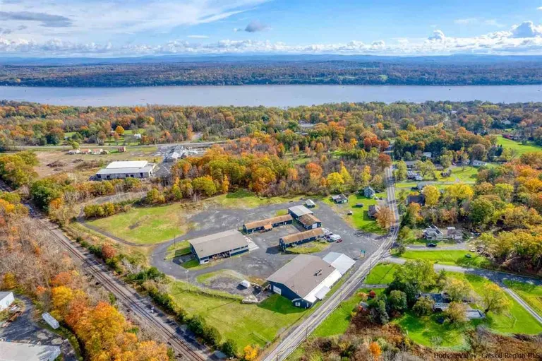 Hudson Valley Real Estate | View 168 Malden Turnpike, Bldg 4 | Listing | View 19