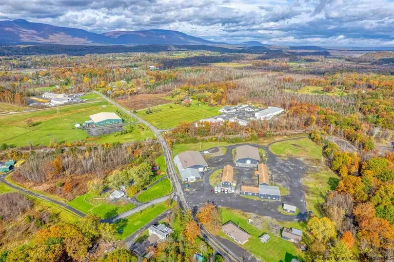 Hudson Valley Real Estate | View 168 Malden Turnpike, Bldg 4 | Listing | View 17