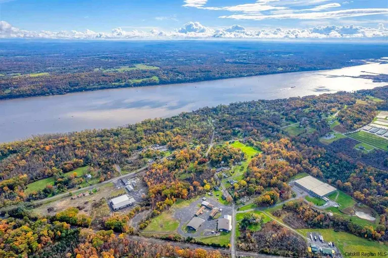Hudson Valley Real Estate | View 168 Malden Turnpike, Bldg 4 | Listing | View 24