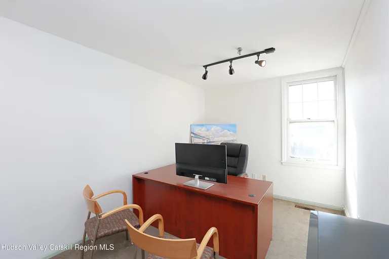 Hudson Valley Real Estate | View 159 Green Street, 24 | View 1
