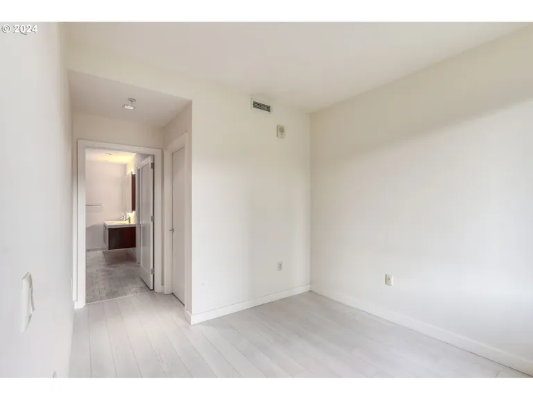 New York City Real Estate | View 841 S GAINES, 512 | Listing | View 22