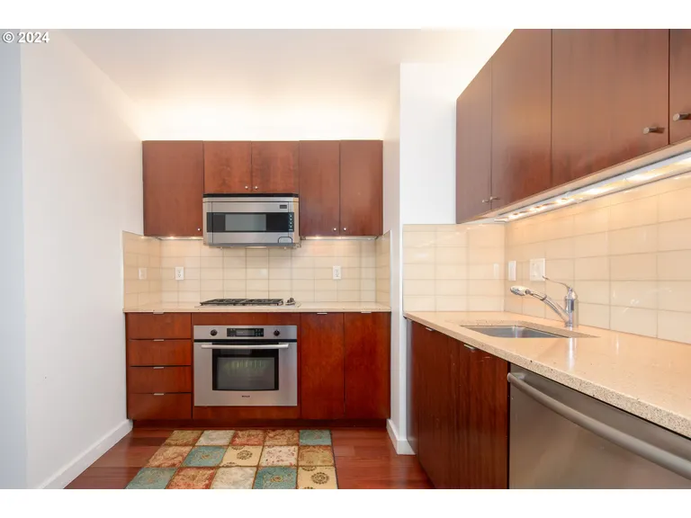 New York City Real Estate | View 836 S CURRY, 200 | Listing | View 7