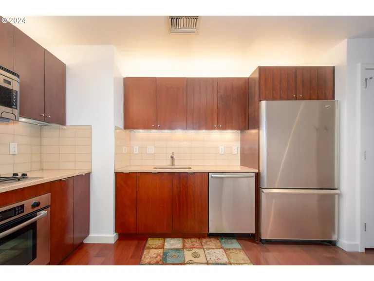 New York City Real Estate | View 836 S CURRY, 200 | Listing | View 6