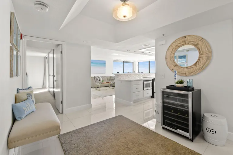 New York City Real Estate | View 5280 N Ocean Drive, 2a | 2 Beds, 2 Baths | View 1