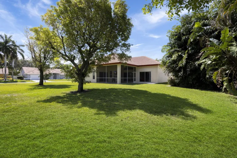 6749 Blue Bay Circle, Lake Worth, FL 33467 Property for sale