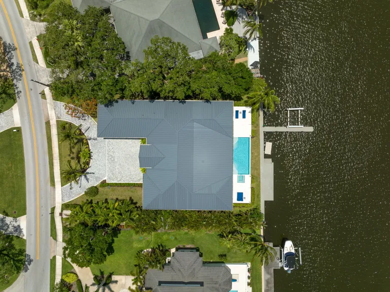 3937 Indian River Drive E, Vero Beach, FL 32963 Property for sale