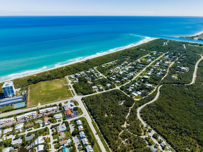 New York City Real Estate | View 2600 N Highway A1a | Listing | View 11