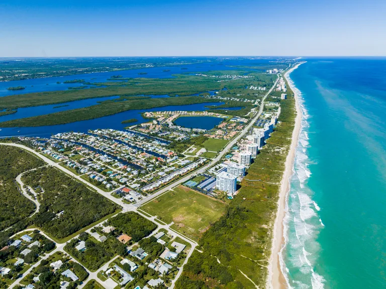 New York City Real Estate | View 2600 N Highway A1a | Listing | View 21