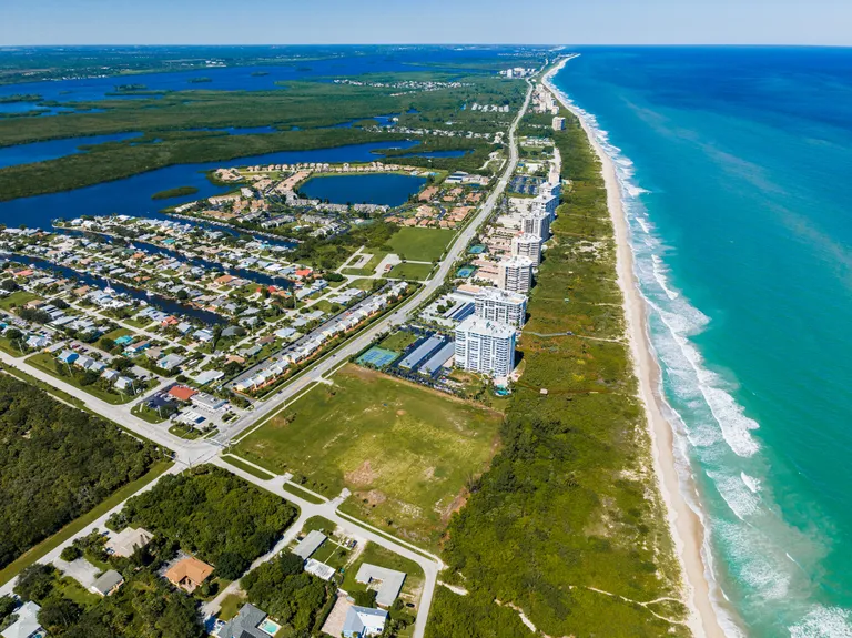 New York City Real Estate | View 2600 N Highway A1a | Listing | View 13