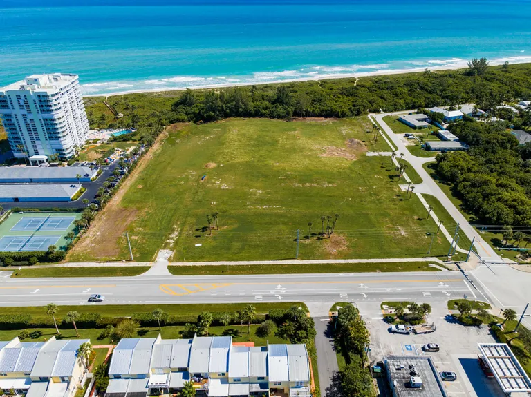 New York City Real Estate | View 2600 N Highway A1a | Listing | View 2