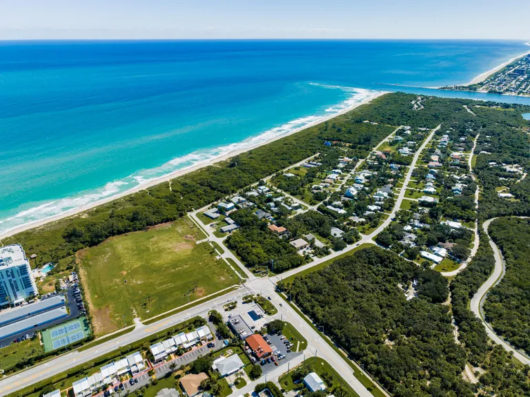 New York City Real Estate | View 2600 N Highway A1a | Listing | View 9