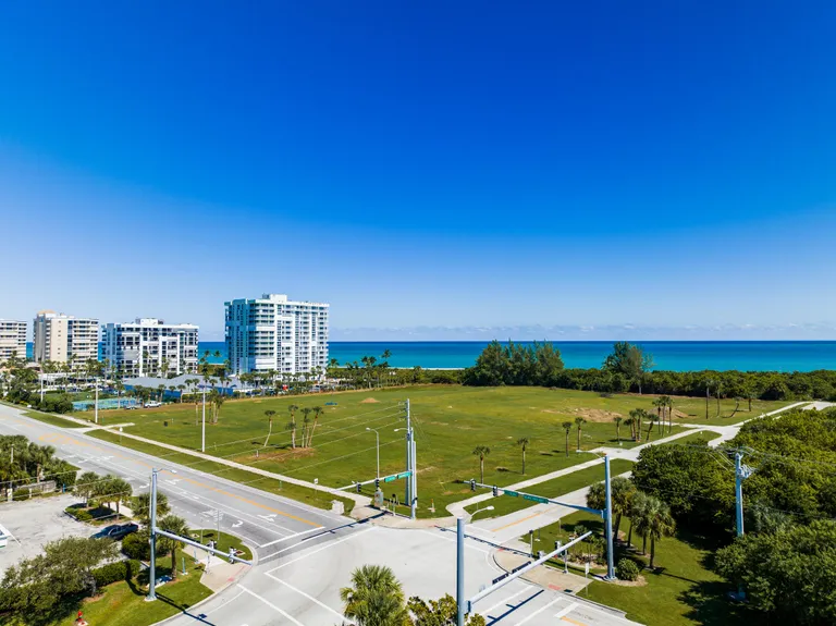 New York City Real Estate | View 2600 N Highway A1a | Listing | View 16