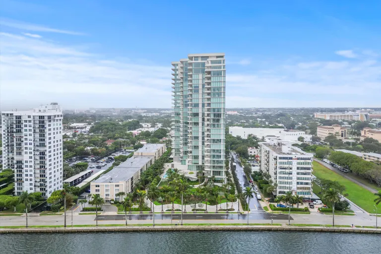 200 Arkona Court #1702 West Palm Beach FL 33401 Property for sale