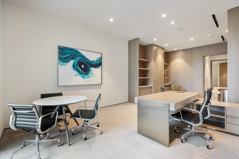 200 Arkona Court 1702, West Palm Beach, FL 33401 Property for sale