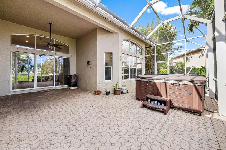 5418 Oakmont Village Circle, Lake Worth, FL 33463 Property for sale