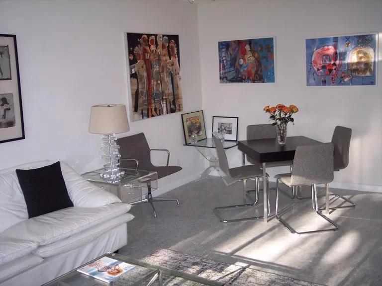 New York City Real Estate | View 2615 N Garden Drive, 207 | Listing | View 7