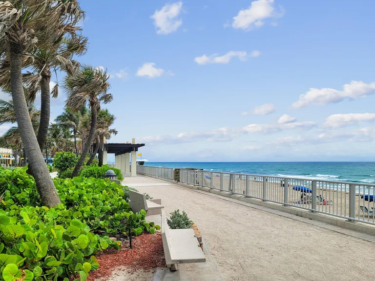 New York City Real Estate | View 2860 S Ocean Boulevard, 201 | Listing | View 15