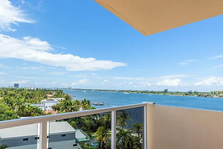 New York City Real Estate | View 2800 N Flagler Drive, 811 | 2 Beds, 2 Baths | View 1