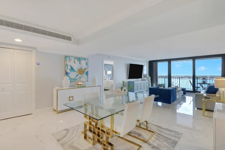 New York City Real Estate | View 130 Lakeshore Drive, 1121 | Listing | View 5
