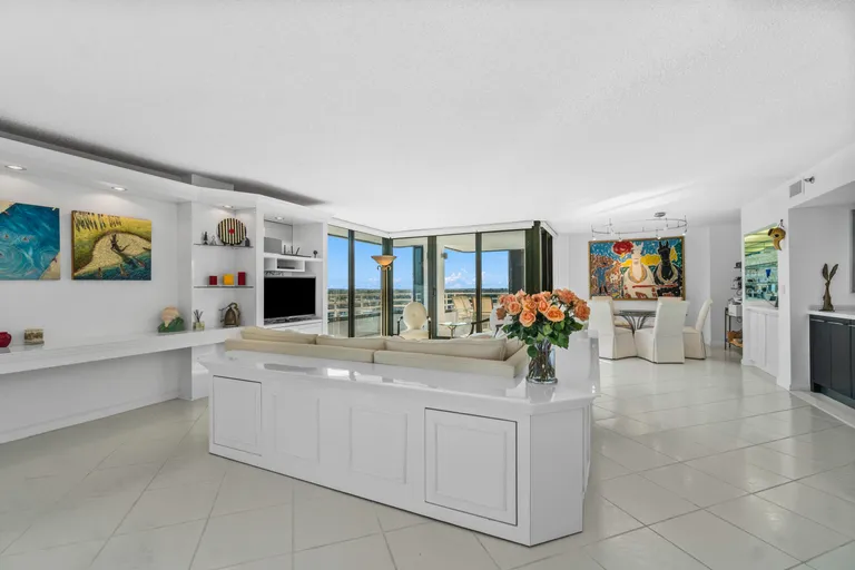 New York City Real Estate | View 2901 S Ocean Boulevard, 803 | Listing | View 8