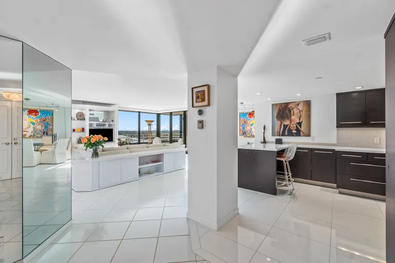 New York City Real Estate | View 2901 S Ocean Boulevard, 803 | Listing | View 5