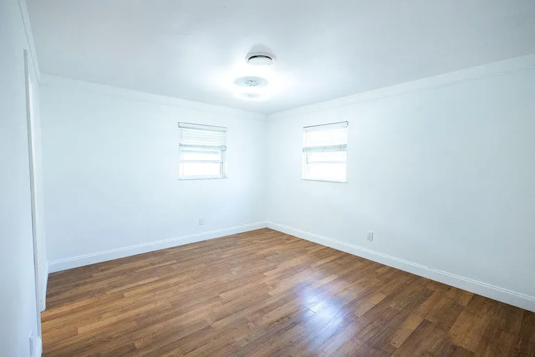 1484 NE 24th Street, Jensen Beach, FL 34957 Property for sale