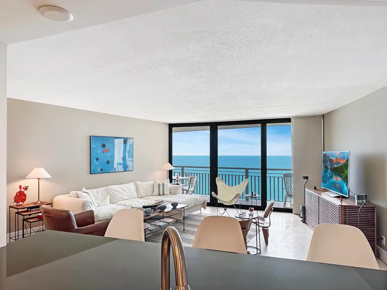 New York City Real Estate | View 3000 N Ocean Drive, 22-D | Listing | View 8