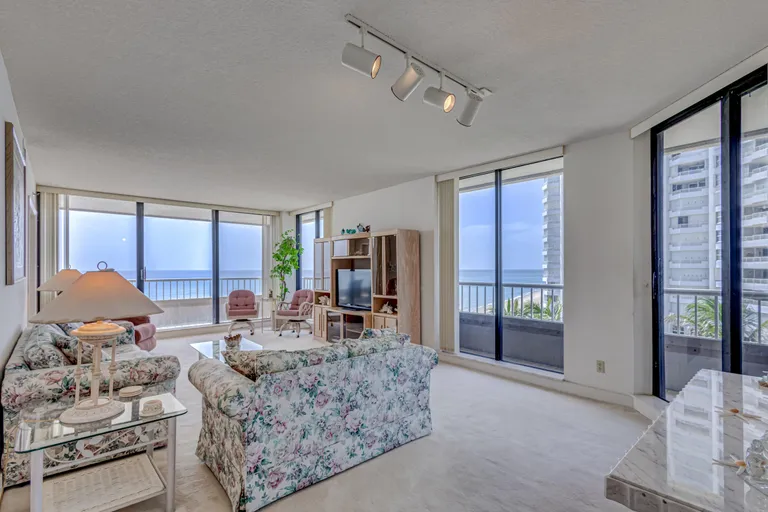 New York City Real Estate | View 5250 N Ocean Drive, 6s | Listing | View 70