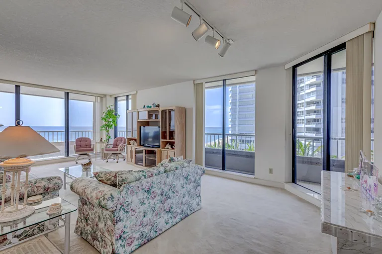 New York City Real Estate | View 5250 N Ocean Drive, 6s | Listing | View 71