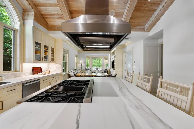 South Florida Real Estate | View 259 Merrain Road | Listing | View 14
