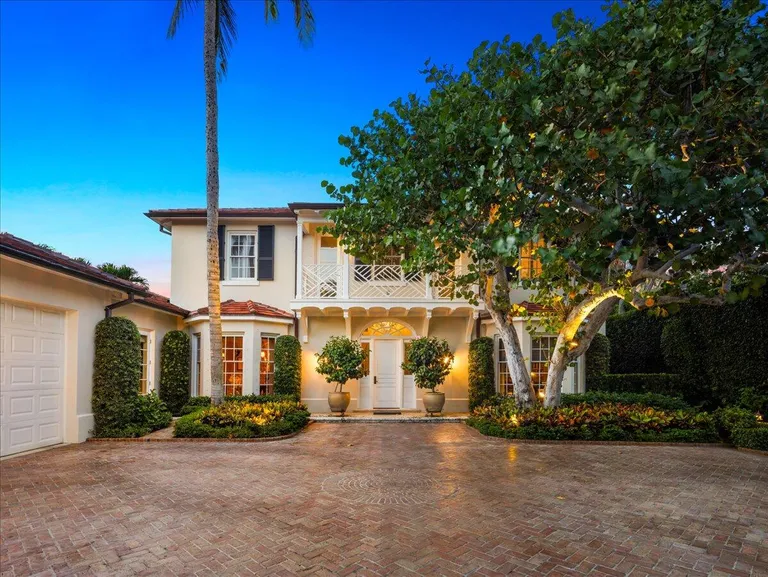 South Florida Real Estate | View 259 Merrain Road | Listing | View 2