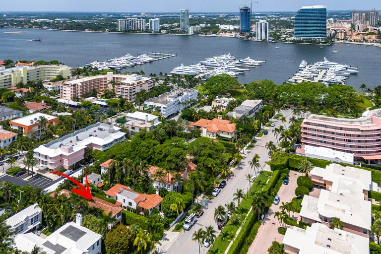 South Florida Real Estate | View 420 Brazilian Avenue | Listing | View 65