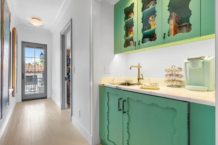 South Florida Real Estate | View 420 Brazilian Avenue | Listing | View 40