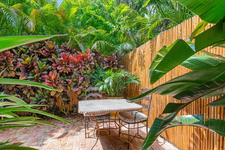 South Florida Real Estate | View 420 Brazilian Avenue | Listing | View 23