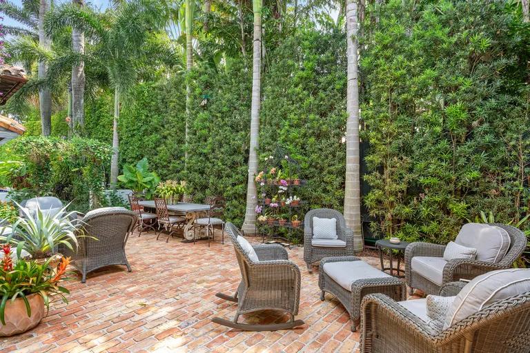 South Florida Real Estate | View 420 Brazilian Avenue | Listing | View 57