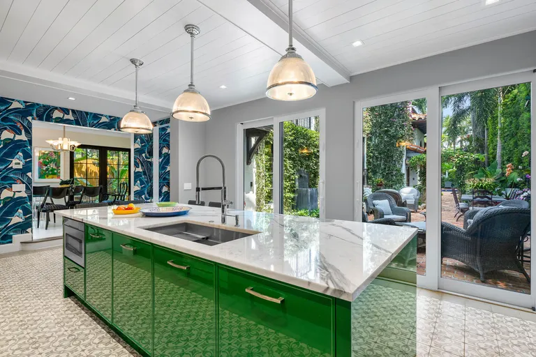 South Florida Real Estate | View 420 Brazilian Avenue | Listing | View 30