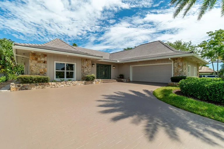 1 Banchory Court, Palm Beach Gardens, FL 33418 Property for sale