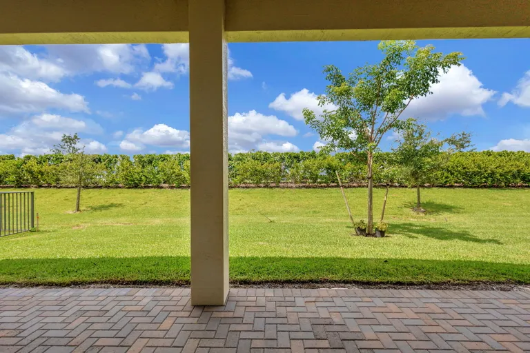 New York City Real Estate | View 15878 Key Biscayne Lane | Listing | View 34