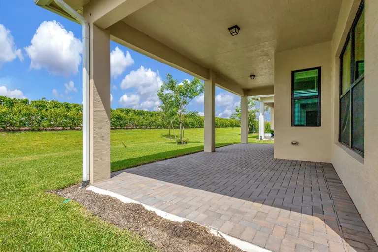 New York City Real Estate | View 15878 Key Biscayne Lane | Listing | View 37