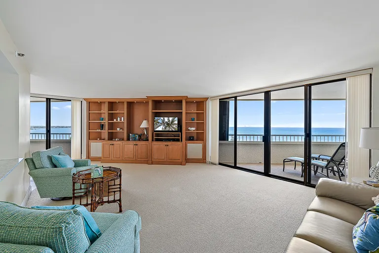 New York City Real Estate | View 5070 N Ocean Drive, 6b | Listing | View 4